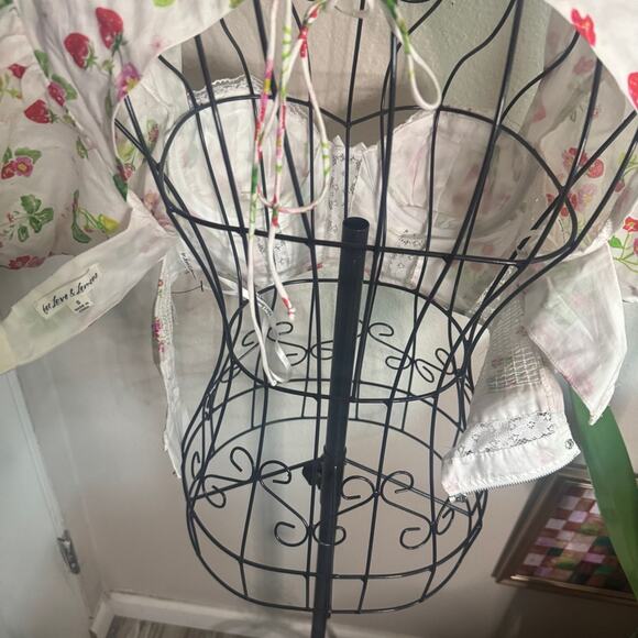 For Love and Lemons Celia Strawberry Printed Top S - Picture 4 of 10